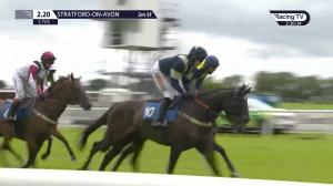 Video preview image for Stratford-on-Avon 14:20 - Play Low6 Picks At low6.com Novices' Handicap Chase (4)