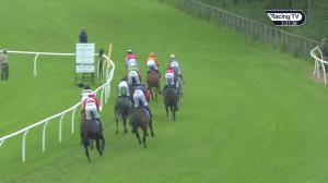 Video preview image for Stratford-on-Avon 15:20 - Huge Pool Prizes At Low6 Handicap Hurdle (5)
