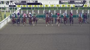 Video preview image for Kempton Park 18:10 - Unibet Extra Place Offers Every Day Handicap (4)