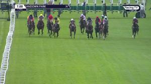 Video preview image for Sandown Park 19:00 - Thames Ditton Handicap (5)