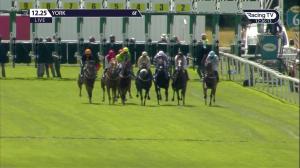 Video preview image for York 12:25 - Sky Bet Requestabet Novice Median Auction Stakes (5)