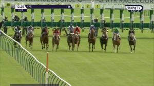 Video preview image for Ayr 12:20 - Qts In The Community Handicap (6)