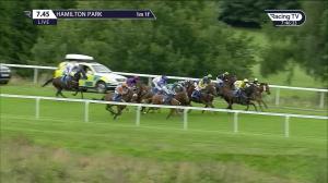 Video preview image for Hamilton Park 19:45 - Moet & Chandon Handicap (6) (Div 1)