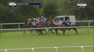 Video preview image for Haydock Park 12:30 - BetVictor Keyworkers Handicap (5) (Div 1)