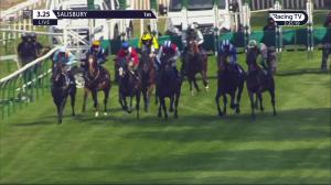 Video preview image for Salisbury 15:25 - Ajn Steelstock Sovereign Stakes (Group 3) (1)