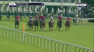 Video preview image for Haydock Park 14:25 - BetVictor Gamble Responsibly Handicap (5)