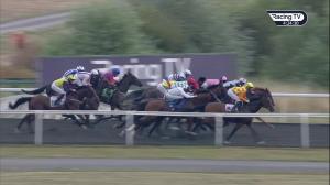 Video preview image for Kempton Park 16:20 - Unibet Casino Deposit £10 Get £40 Bonus Handicap (5) (Div 2)