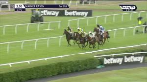 Video preview image for Market Rasen 14:50 - Betway Novices' Handicap Chase (4)