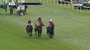 Video preview image for Newbury 16:10 - Unibet Casino Deposit £10 Get £40 Bonus Nursery Handicap (4)