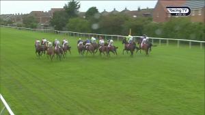 Video preview image for Redcar 16:05 - Market Cross Jewellers Handicap (5)