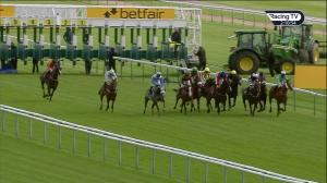 Video preview image for Haydock Park 14:10 - Watch Racing On Betfair For Free Handicap (5)