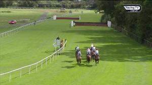 Video preview image for Stratford-on-Avon 15:00 - Grundon Waste Management Novices' Chase (4)