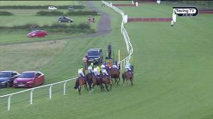 Video preview image for Stratford-on-Avon 16:45 - Pardy's Dairies Fresh Milk Deliveries Handicap Hurdle (2)