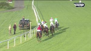 Video preview image for Stratford-on-Avon 17:50 - Andy Townsend Memorial Standard Open National Hunt Flat (5)