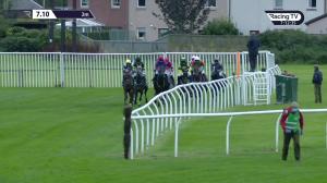 Video preview image for Kelso 19:10 - Khs Equestrian Team Challenge Mares' Standard Open National Hunt Flat (5)