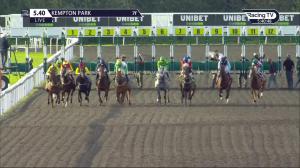 Video preview image for Kempton Park 17:40 - Unibet Casino Deposit £10 Get £40 Bonus Handicap (5) (Div 1)