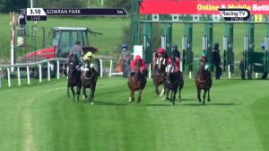 Video preview image for Gowran Park 15:10 - Holden Plant Rentals