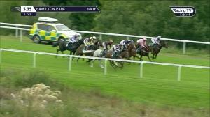 Video preview image for Hamilton Park 17:35 - Hampton By Hilton Hamilton Park Now Open Apprentice Handicap (5)