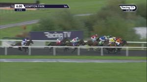 Video preview image for Kempton Park 18:00 - Unibet Extra Place Offers Every Day Fillies' Novice Stakes (5)