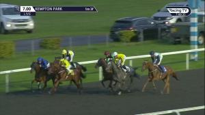 Video preview image for Kempton Park 19:00 - Unibet 3 Uniboosts A Day Handicap (3)
