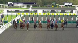 Video preview image for Kempton Park 16:25 - Unibet Thanks The Frontline Workers Handicap (5)