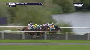Video preview image for Kempton Park 18:00 - Unibet Extra Place Offers Every Day Nursery Handicap (5) (Div 2)