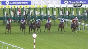 Video preview image for Haydock Park 16:35 - Watch Racing Replays At racingtv.com Handicap (3)