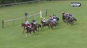 Video preview image for Warwick 12:40 - racingtv.com Maiden Hurdle (4)