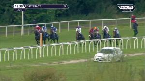 Video preview image for Pontefract 12:30 - Dianne Nursery Handicap (4)
