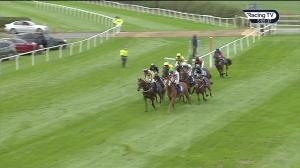 Video preview image for Ludlow 17:05 - Free NH 40 To Follow tipstersempire.co.uk Conditional Jockeys' Handicap Hurdle (4)