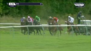 Video preview image for Ayr 15:10 - Qts Handicap (5)