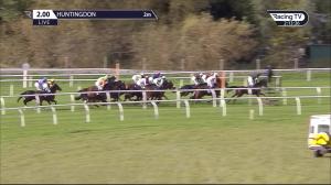 Video preview image for Huntingdon 14:00 - Mansionbet Handicap Hurdle (4)