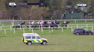 Video preview image for Huntingdon 15:45 - Mansionbet Maiden National Hunt Flat (Conditional Jockeys' and Amateur Riders') (5)