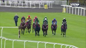 Video preview image for Kempton Park 16:07 - Racing TV Handicap Chase (4)