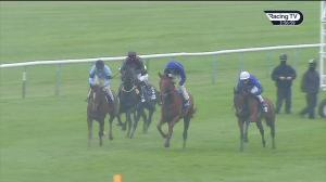 Video preview image for Newmarket 15:55 - British EBF Future Stayers Novice Stakes (Sire and Dam Restricted) (2)