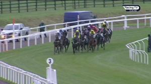 Video preview image for Cheltenham 17:35 - Royal Gloucestershire Hussars Standard Open National Hunt Flat (2)