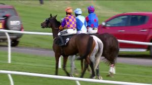 Video preview image for Wincanton 14:52 - For 24Hr Support Call 0800 6300443 Handicap Chase (3)
