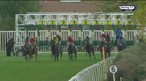 Video preview image for Leicester 16:20 - Doom Bar Amateur Jockeys' Handicap (5) (Div 2)