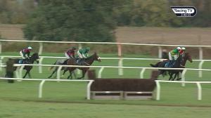 Video preview image for Taunton 15:40 - Thatchers Cider Novices' Handicap Chase (4)