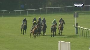 Video preview image for Warwick 11:55 - Visit racingtv.com Juvenile Hurdle (4)