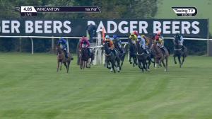 Video preview image for Wincanton 16:05 - Visit racingtv.com Intermediate Open National Hunt Flat (5)