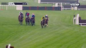 Video preview image for Sandown Park 12:40 - Hampton Court Conditional Jockeys' Handicap Hurdle (3)
