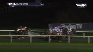 Video preview image for Kempton Park 18:35 - Try Our New Super Boosts At Unibet Handicap (4)
