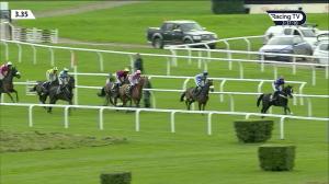 Video preview image for Cheltenham 15:35 - Ballymore Novices' Hurdle (Hyde) (Grade 2) (1)