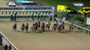 Video preview image for Dundalk 19:30 - BetVictor Run For Your Money Handicap (Div 2)