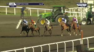 Video preview image for Kempton Park 20:00 - Try Our New Super Boosts At Unibet Handicap (2)