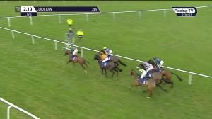 Video preview image for Ludlow 14:10 - Ludlow Brewery Tony Lloyd Handicap Chase (3)