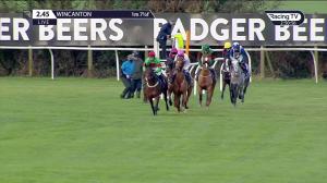 Video preview image for Wincanton 14:45 - Use The racingtv.com Tracker Handicap Hurdle (Qualifier) (3)