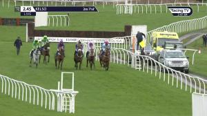 Video preview image for Kelso 14:45 - Mrs Ivan Straker Paris Pike Novices' Chase (3)