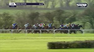 Video preview image for Wincanton 14:05 - Racing TV HD On Sky 426 Mares' Handicap Hurdle (5)